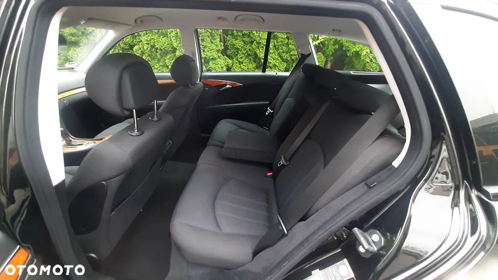 Mercedes-Benz Klasa E 200 Kompressor Automatik Elegance - 26