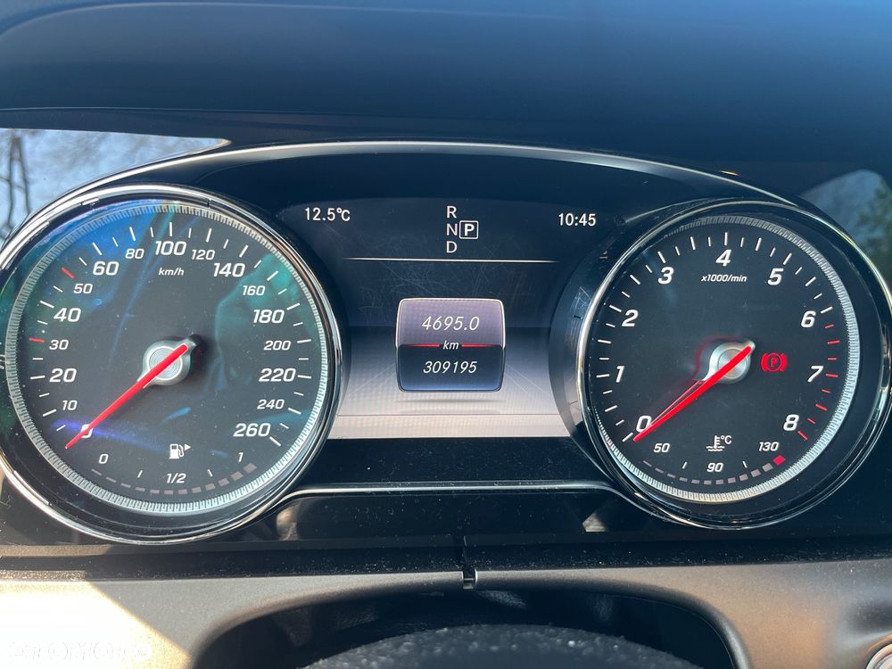 Mercedes-Benz Klasa E 250 CGI BlueEFFICIENCY Automatik - 15