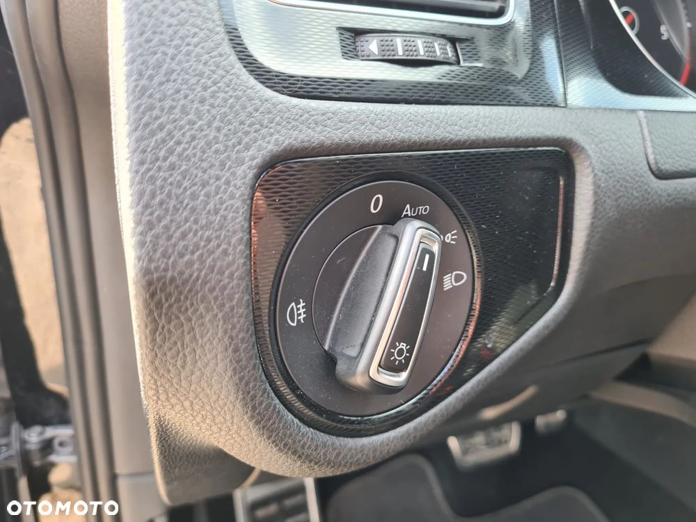 Volkswagen Golf GTD 2.0 TDI SCR DSG - 17