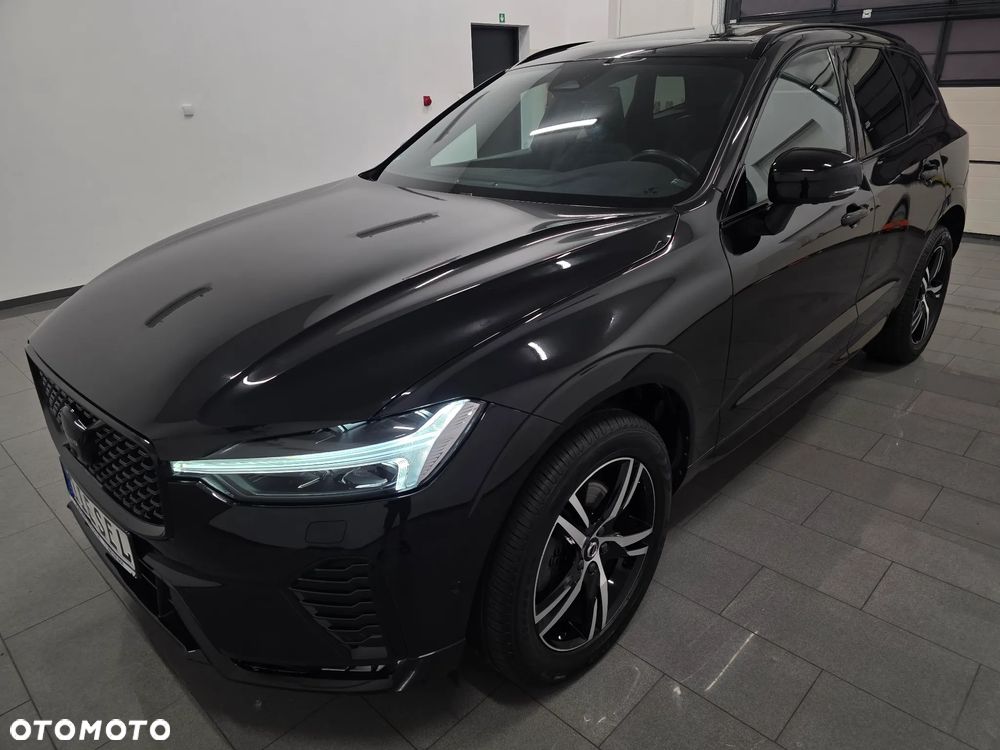 Volvo XC 60 B4 D Plus Dark - 34