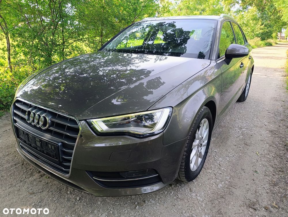 Audi A3 Sportback 1.6 TDI Attraction - 5