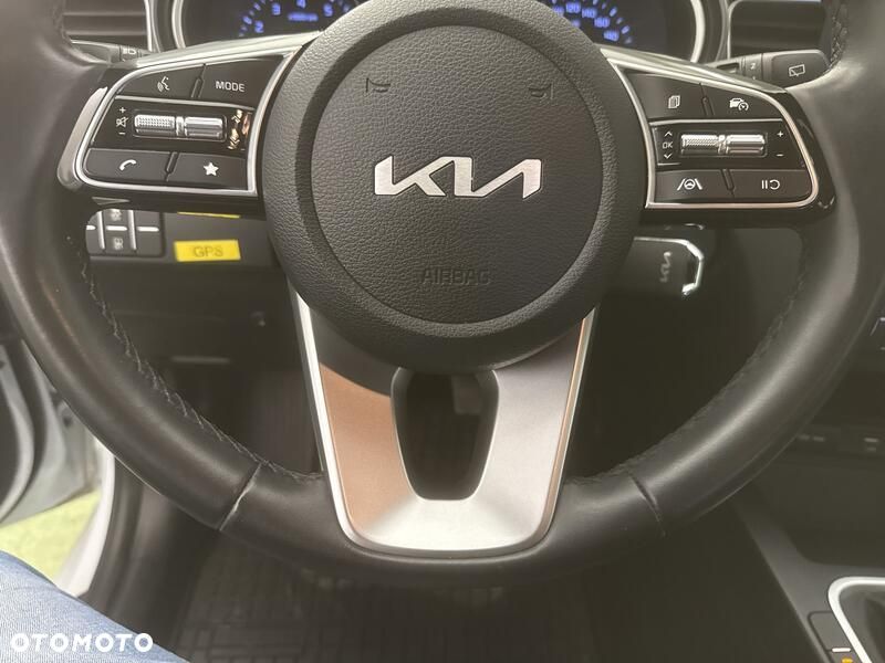 Kia Ceed 1.5 T-GDI M - 13