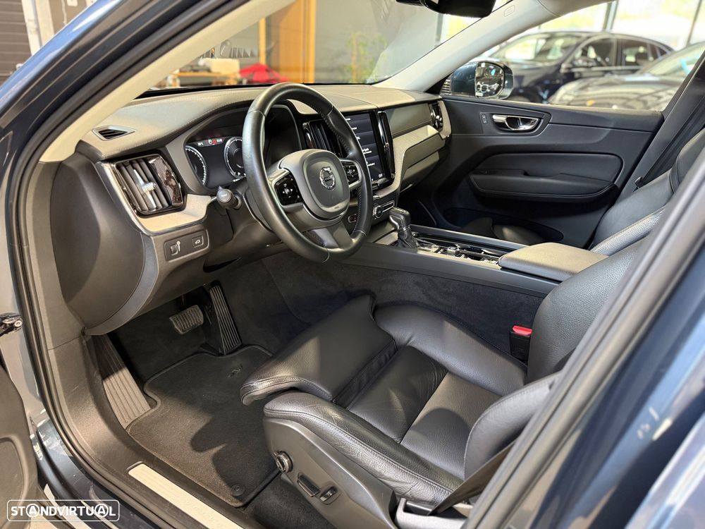 Volvo XC 40 2.0 D4 Inscription AWD - 27