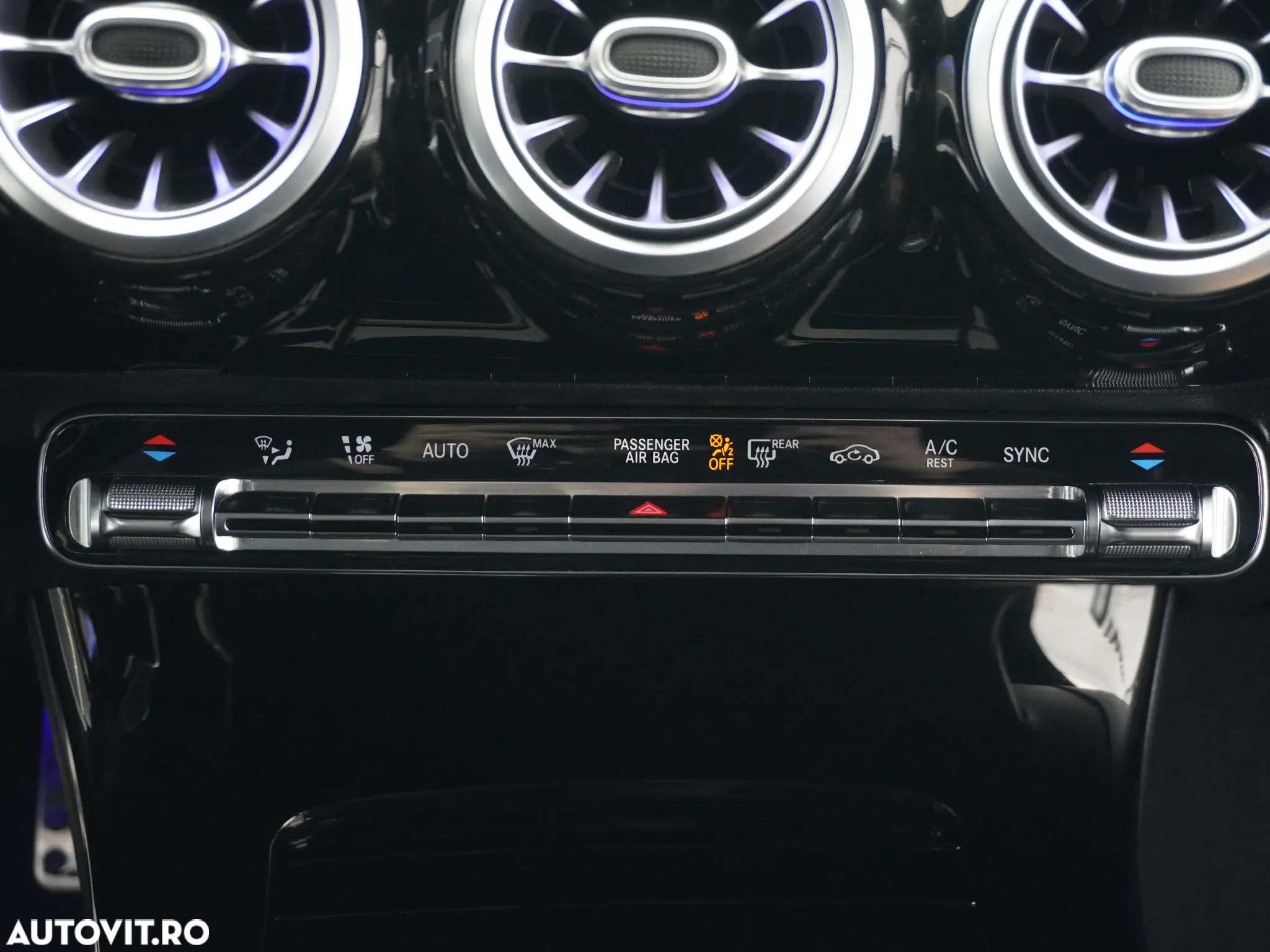 Mercedes-Benz A 180 d 7G-DCT AMG Line - 22