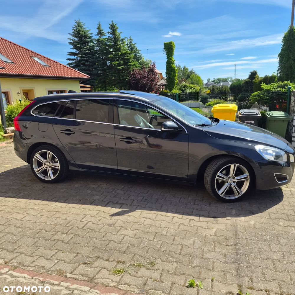 Volvo V60 D4 Drive-E Summum - 3