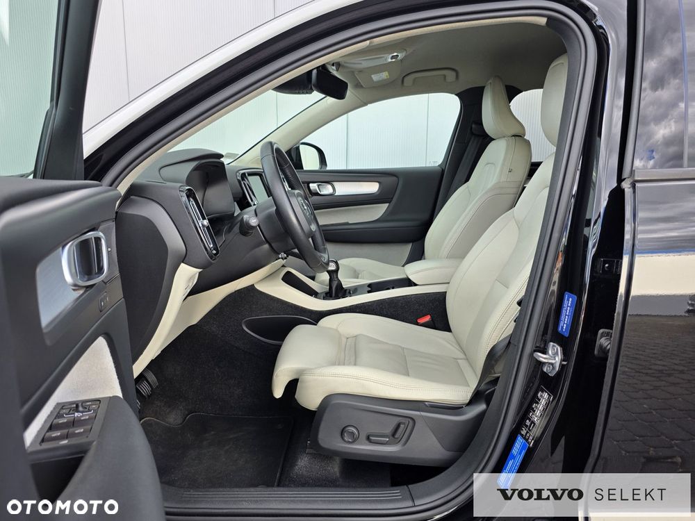 Volvo XC 40 - 12