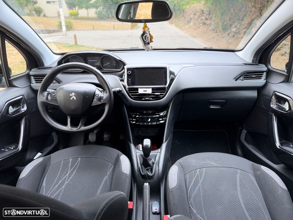 Peugeot 208 PureTech 82 Allure - 11