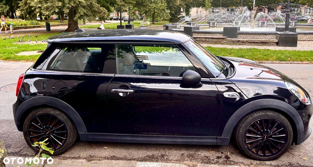 MINI Cooper Standard - 3