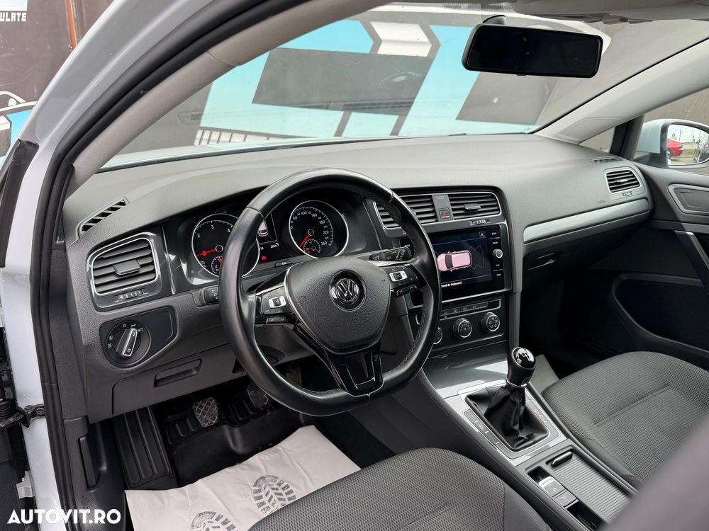 Volkswagen Golf 1.6 TDI SCR Comfortline - 11