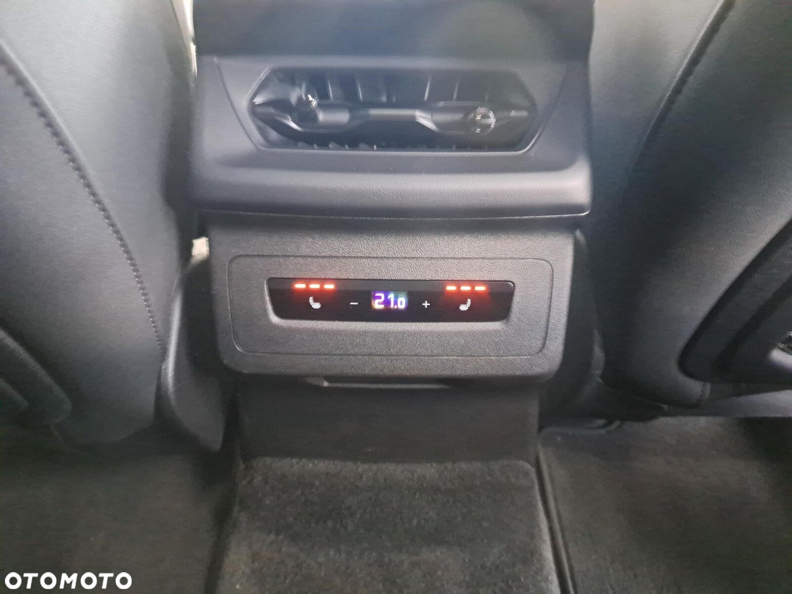 Audi Q6 e-tron - 20