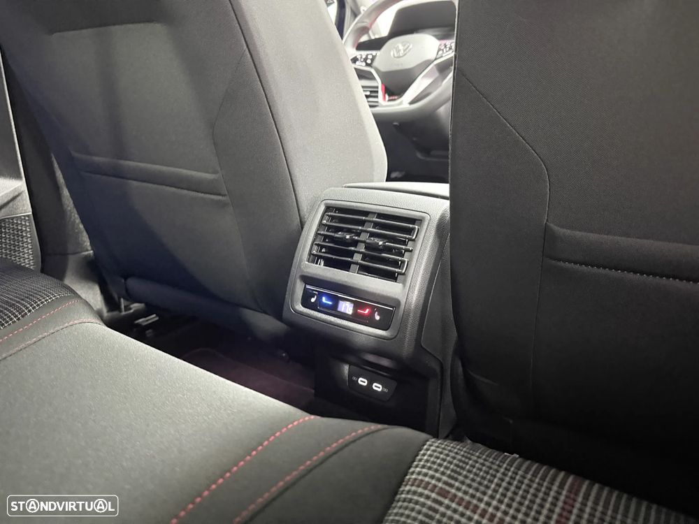 VW Golf GTI 2.0 TSI OPF DSG Performance - 18