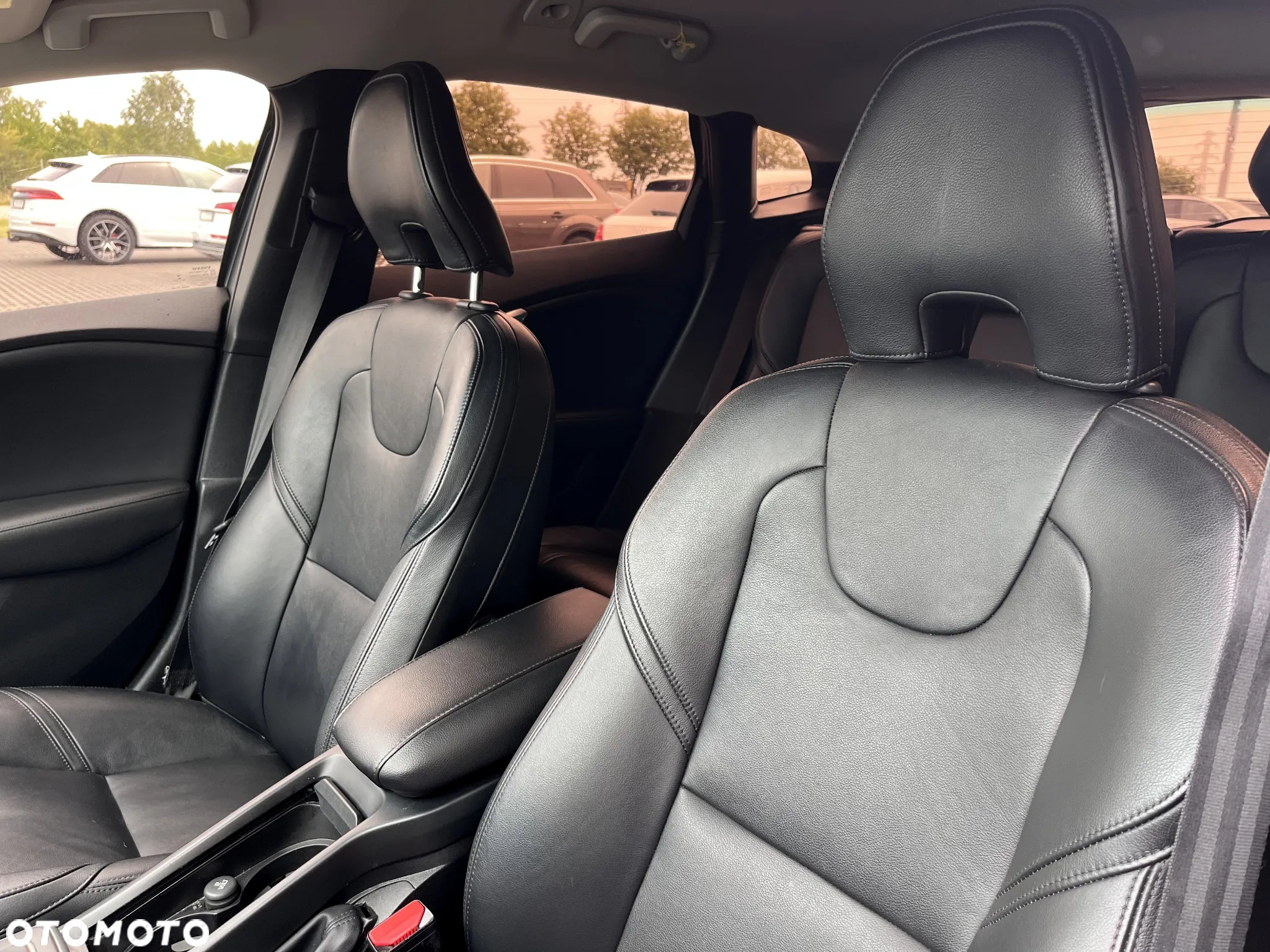 Volvo V40 D2 Momentum - 13
