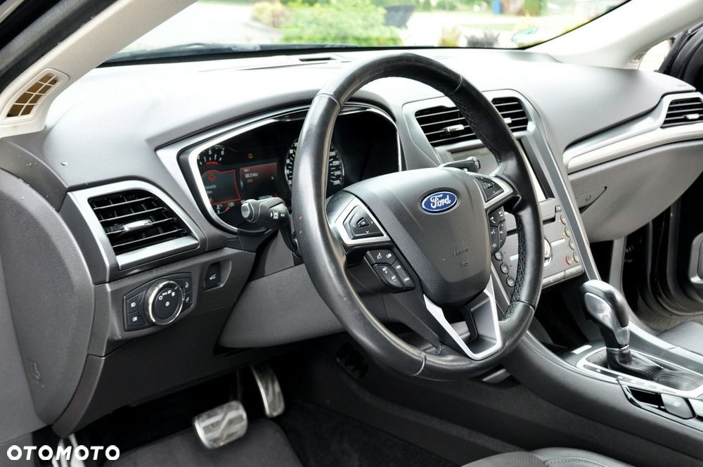 Ford Mondeo - 23