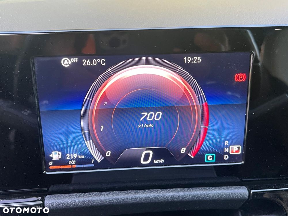 Mercedes-Benz GLA 250 4-Matic - 8