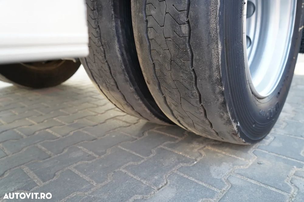 Fruehauf CITYLINER CORTINĂ / 1 AXĂ / DIRECȚIE / LUNGIME 11 M / CUREA CĂRUCIOR / PODEA REZISTENTĂ - 24