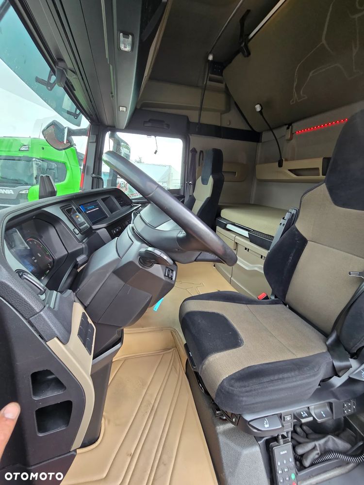 MAN TG 3 XXL 470 KM mega low-deck - 23