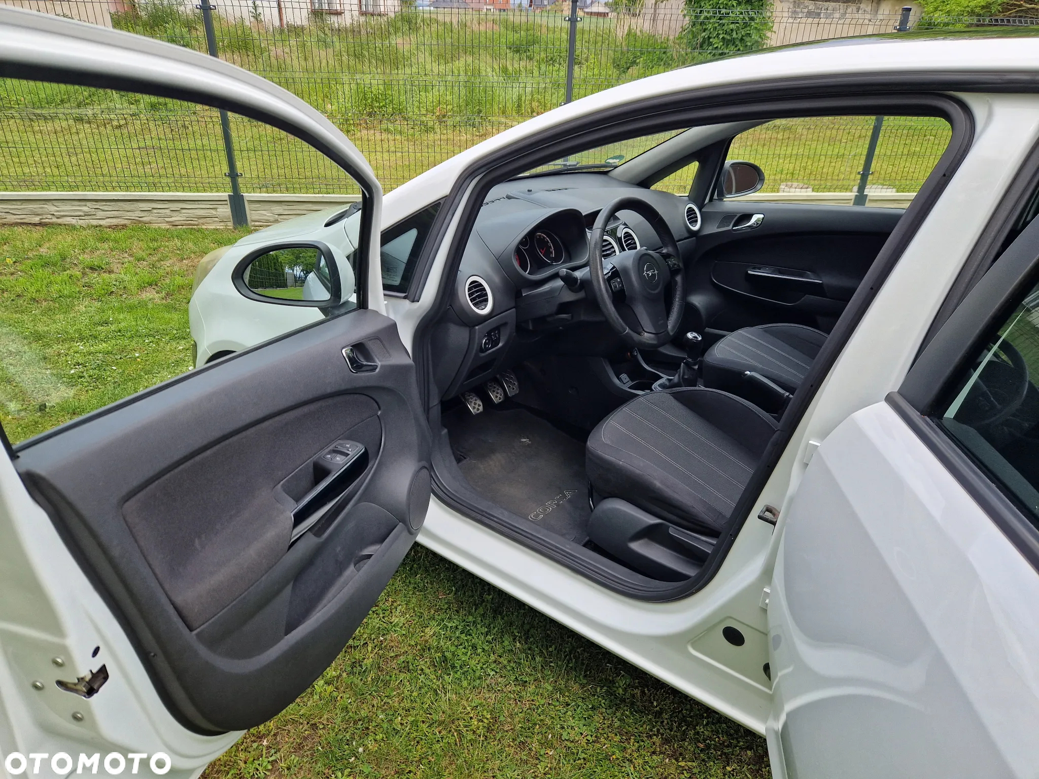 Opel Corsa 1.4 T Color Edition S&S - 10