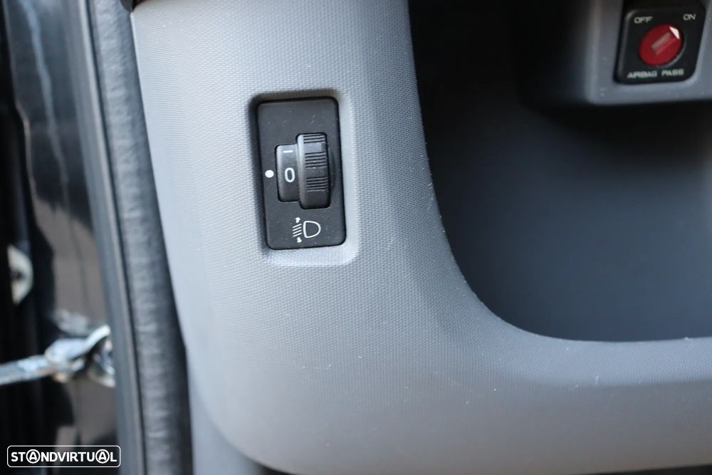 Peugeot 107 1.0 Trendy - 11