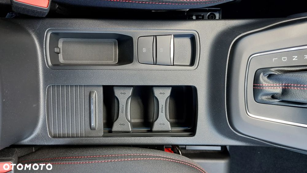 Ford Focus 1.0 EcoBoost mHEV ST-Line X - 16