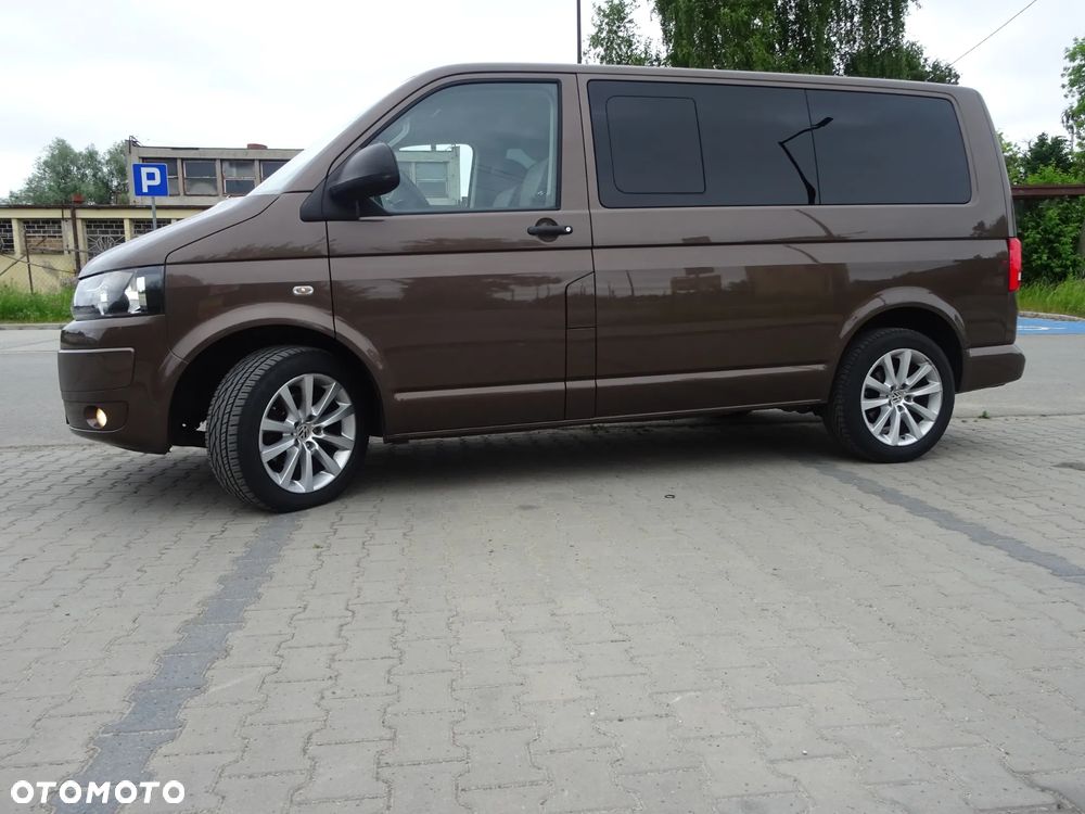 Volkswagen Multivan - 2