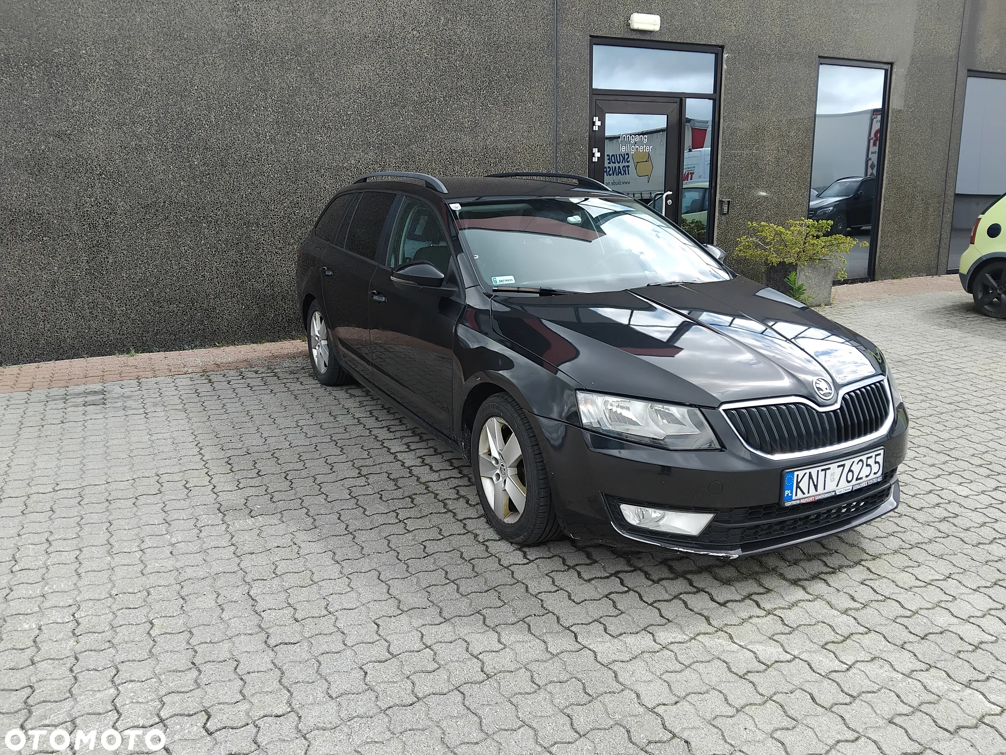 Skoda Octavia 1.6 TDI Fresh DSG - 2