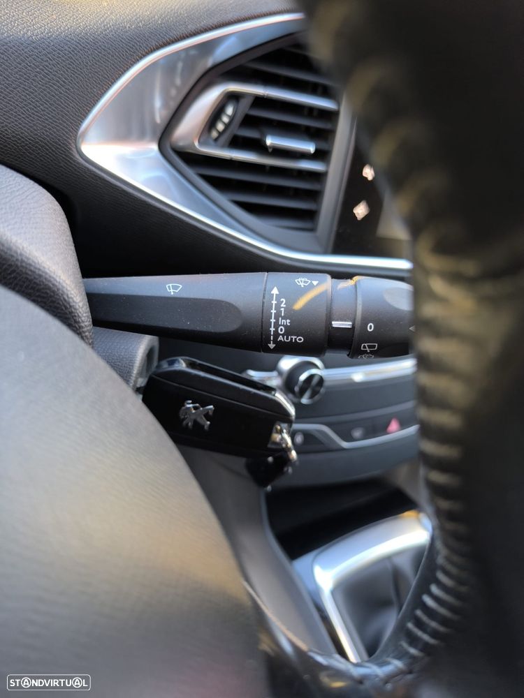Peugeot 308 1.6 e-HDi Active - 41