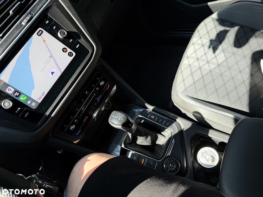 Volkswagen Tiguan 2.0 TDI SCR 4MotION DSG R-Line - 6