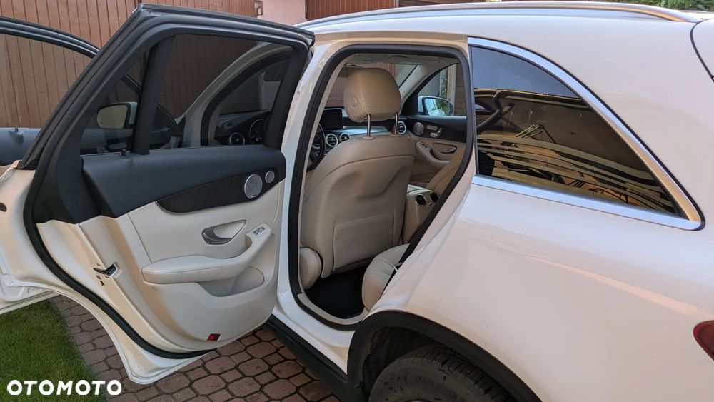Mercedes-Benz GLC 300 4-Matic - 9