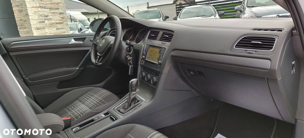 Volkswagen Golf 1.6 TDI BlueMotion Technology DSG Lounge - 27