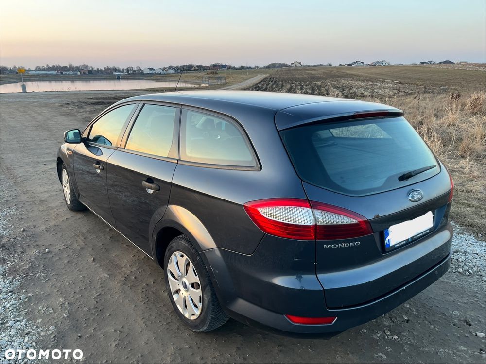 Ford Mondeo 2.0 TDCi Silver X - 11