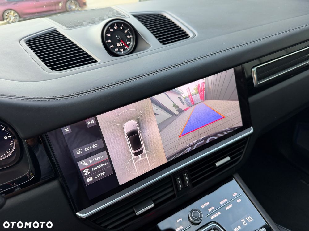 Porsche Cayenne Turbo - 7