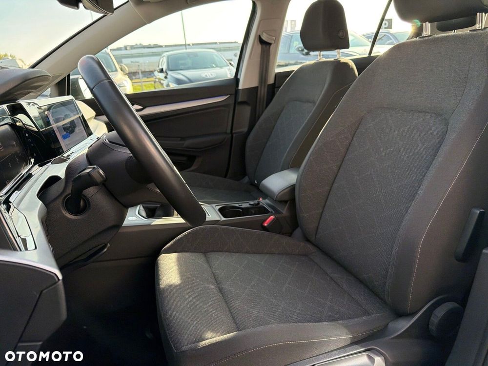 Volkswagen Golf - 17