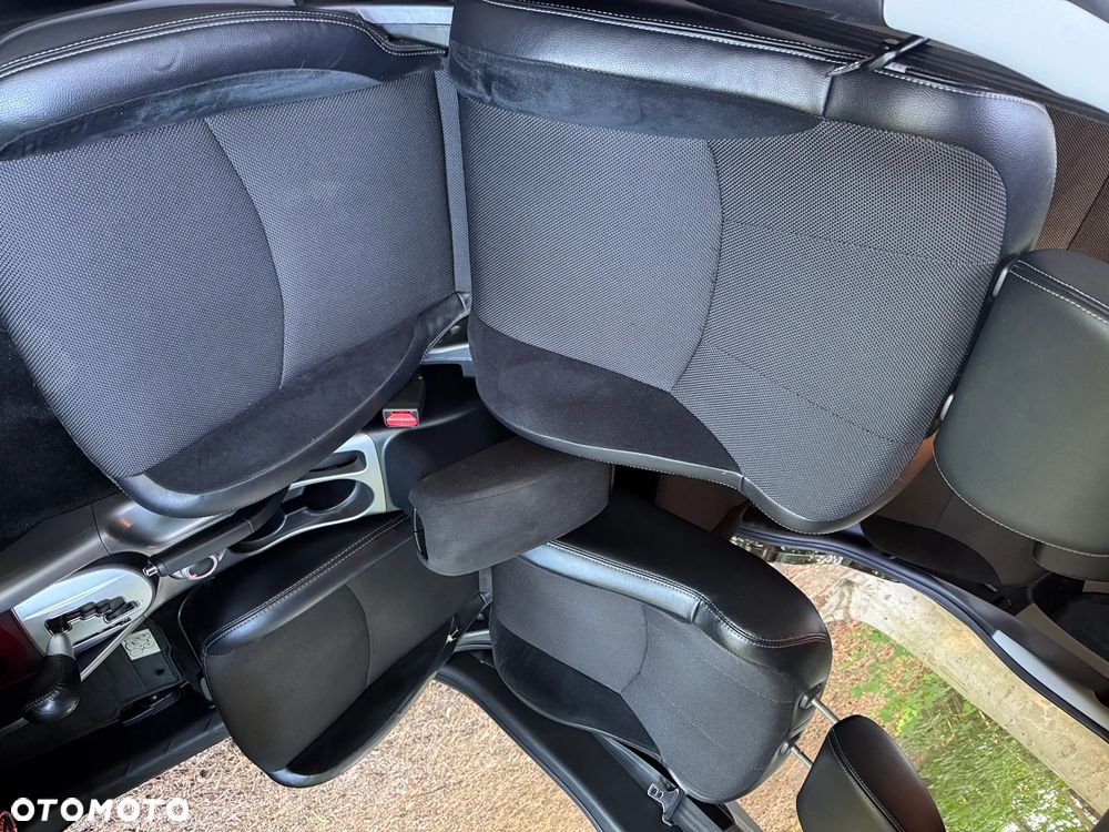 Mitsubishi Outlander 2.4 4WD CVT Intense - 17