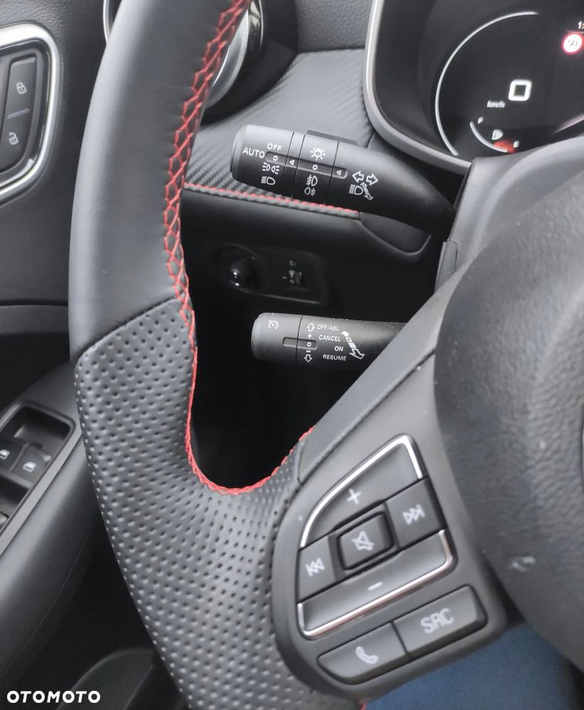 MG ZS 1.5 VTi-Tech Exclusive - 38