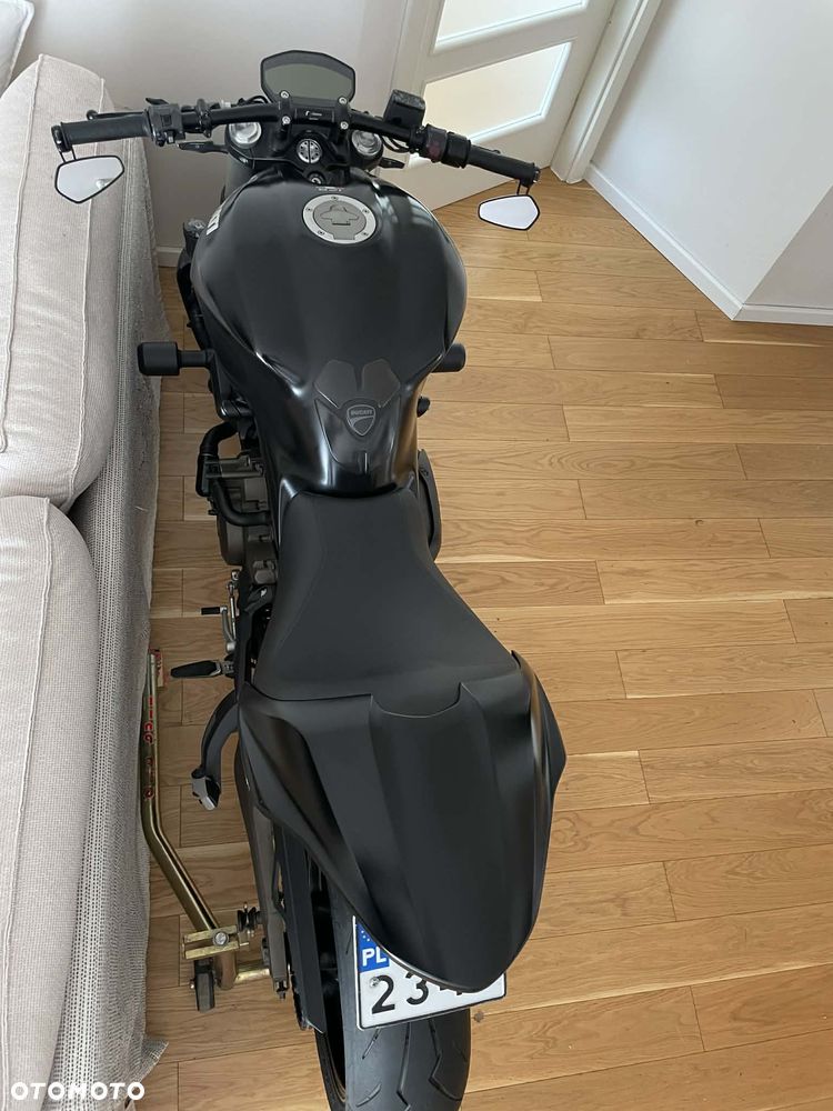 Ducati Monster - 31