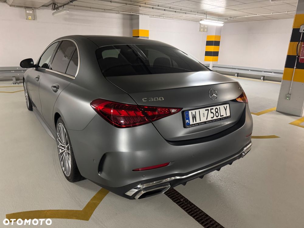 Mercedes-Benz Klasa C 300 4Matic 9G-TRONIC - 8
