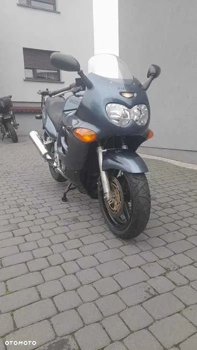 Suzuki GSX - 8