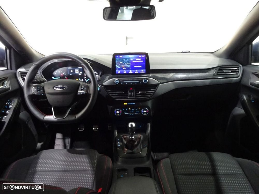 Ford Focus 1.5 TDCi ECOBlue Titanium - 26