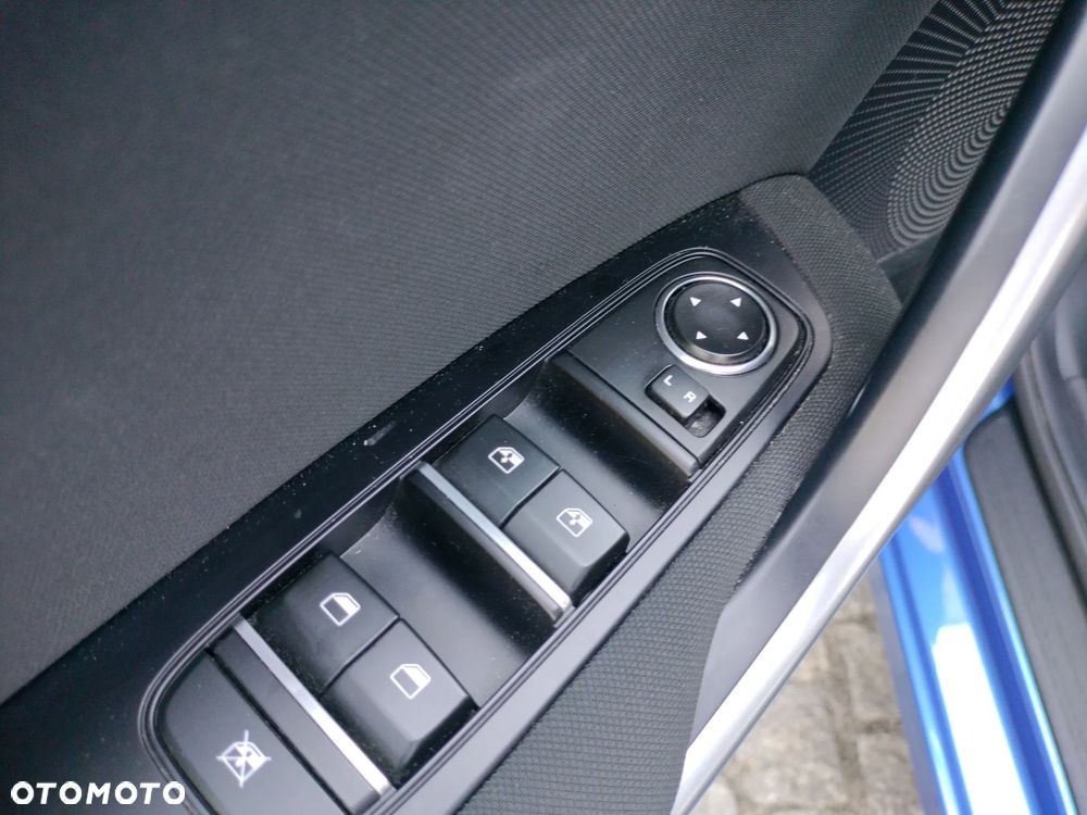 Kia Ceed 1.5 T-GDI M - 22