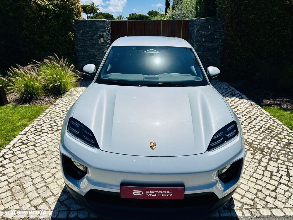 Porsche Macan Electric - 4