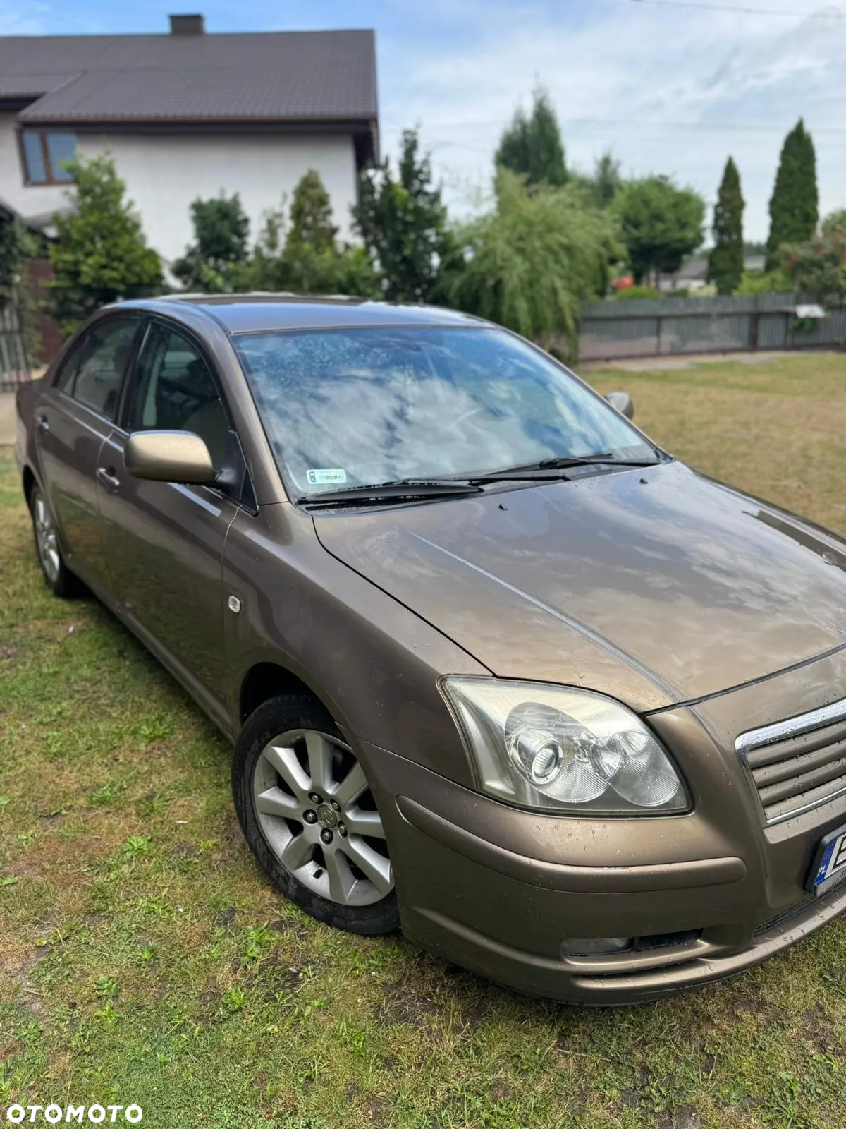 Toyota Avensis - 10