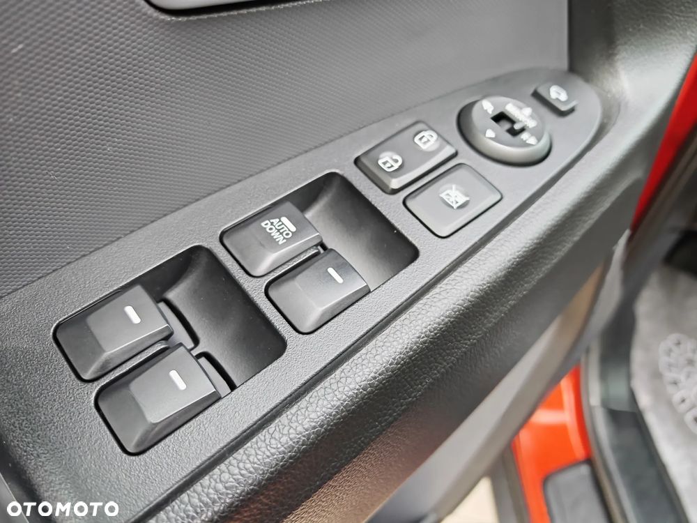 Kia Sportage 2.0 CVVT 4WD Spirit - 28