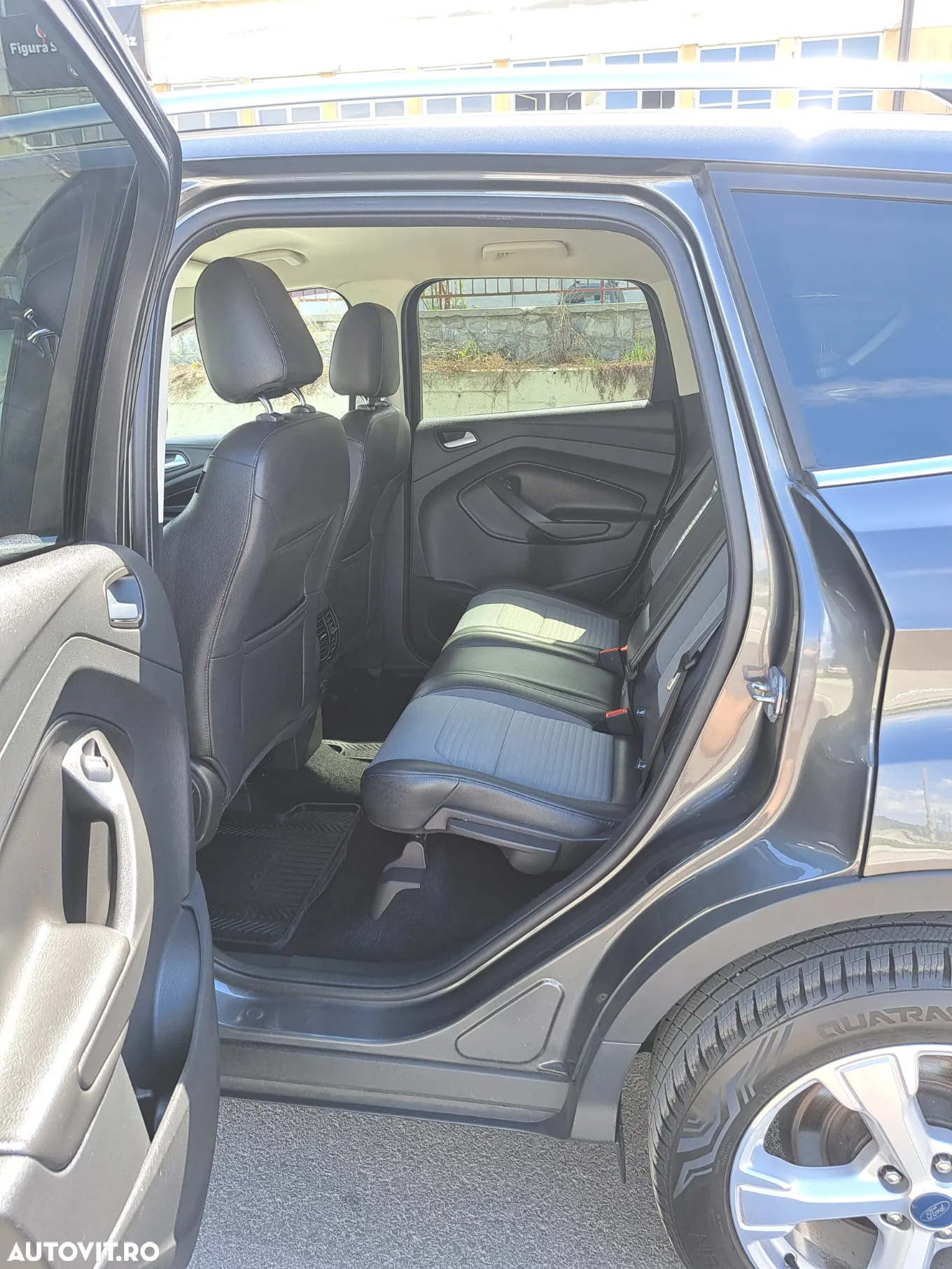 Ford Kuga 2.0 TDCi 4x4 Aut. Titanium - 6