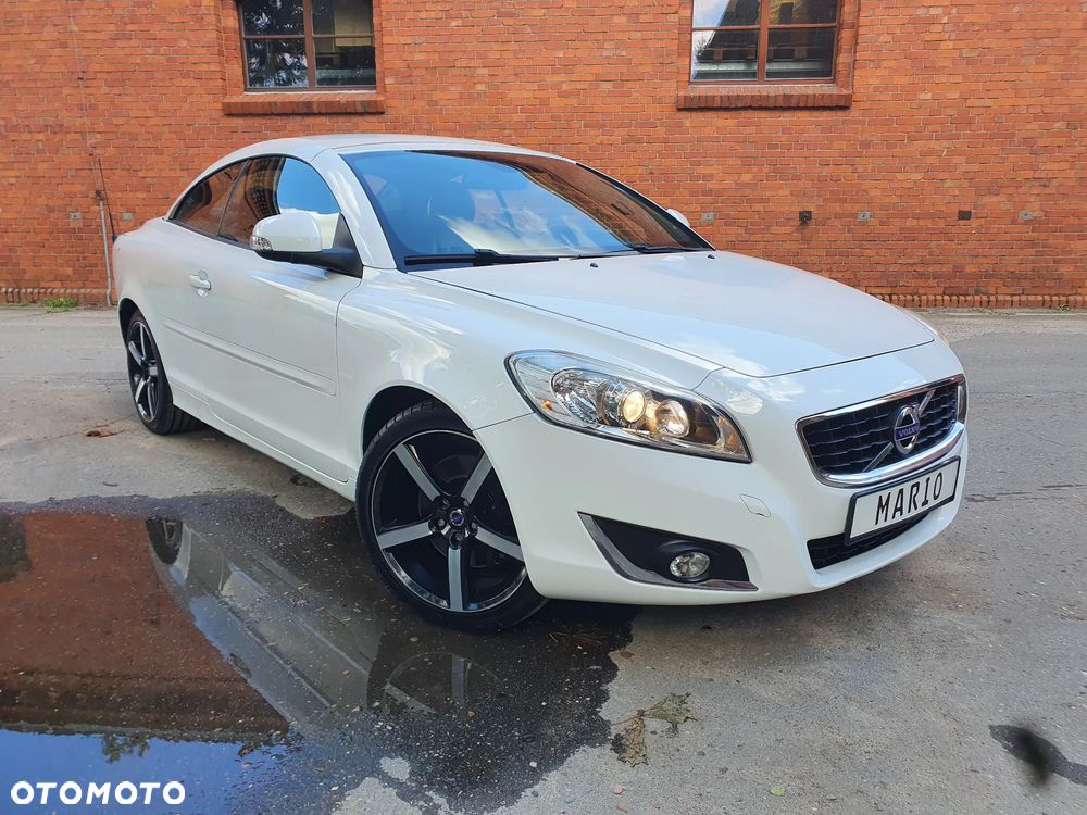 Volvo C70 D3 Momentum - 1