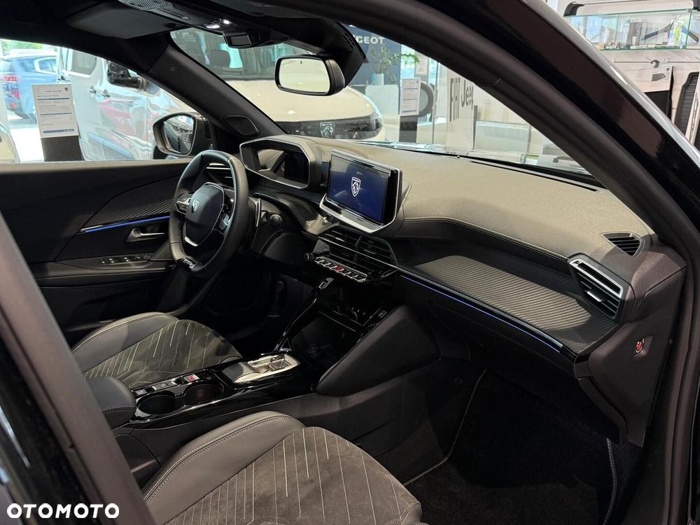 Peugeot 2008 - 12