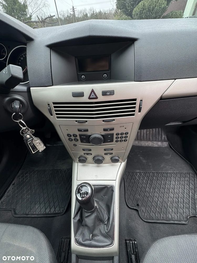 Opel Astra - 24