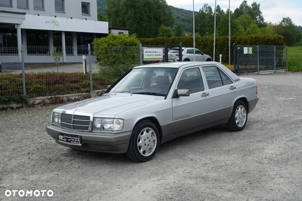 Mercedes-Benz W201 (190)