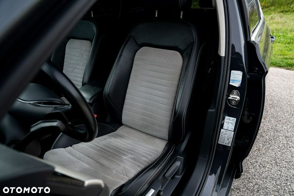 Volkswagen Passat 1.5 TSI ACT mHEV Style DSG - 25