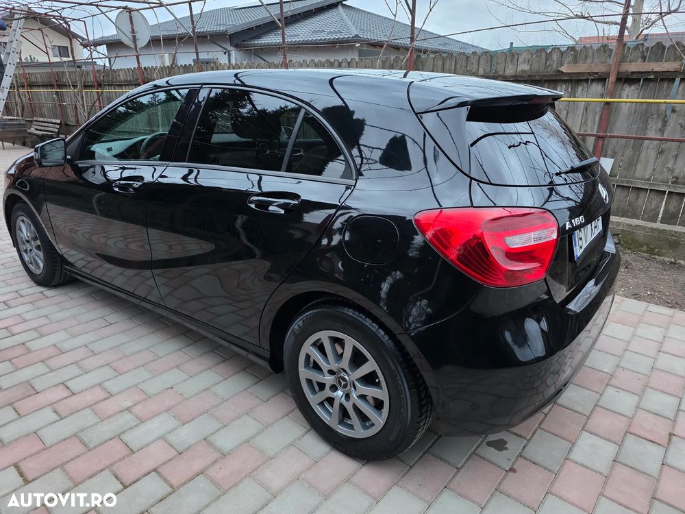 Mercedes-Benz A 180 7G-DCT StreetStyle - 3