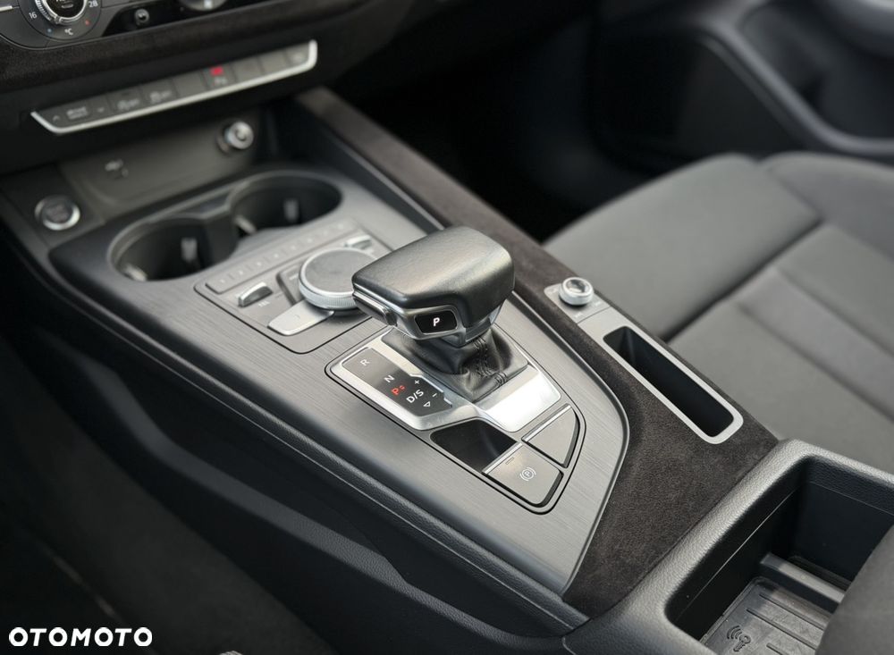 Audi A4 Avant 2.0 TDI S tronic quattro sport - 33